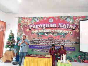 Kata sambutan oleh bapak Kepala Sekolah SMK Negeri 1 Meranti